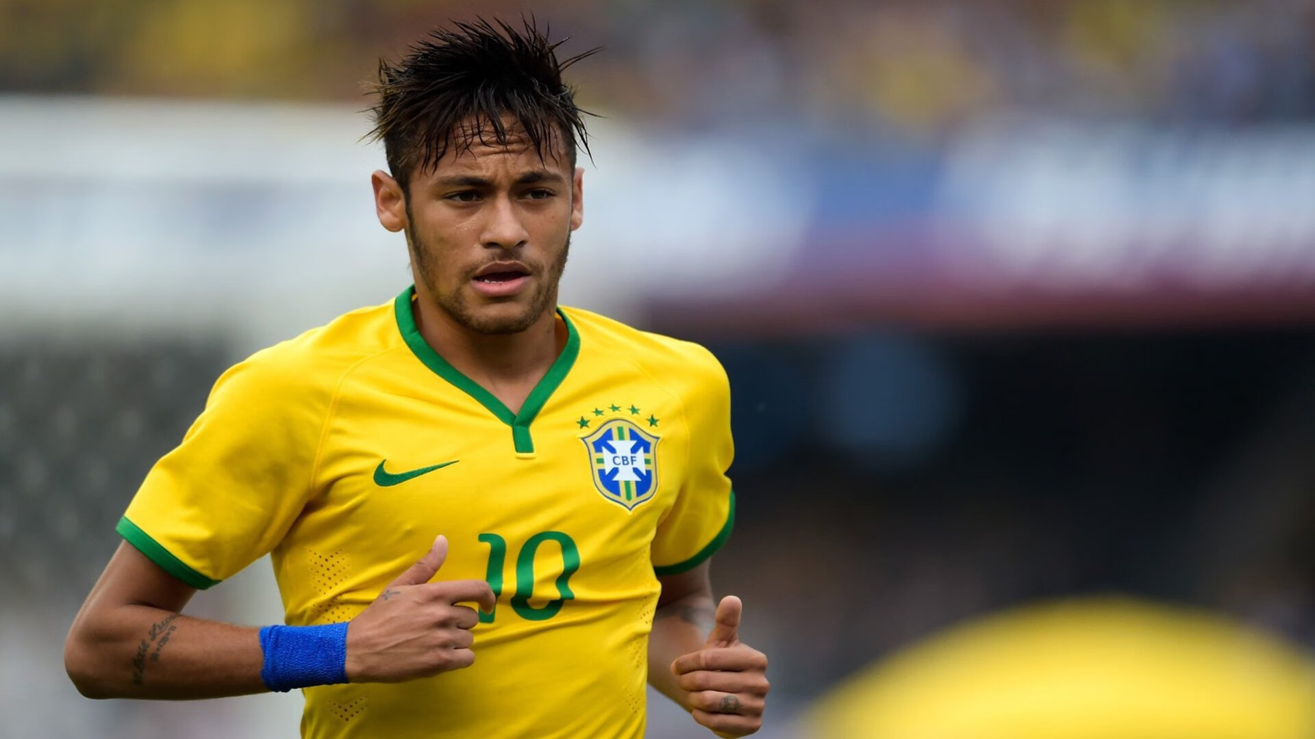 世界杯十六强：法国3比1淘汰波兰 姆巴佩梅开二度称王